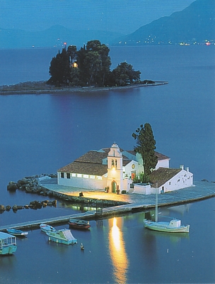 L'église de Panaghia Vlacherna et Pontikonissi