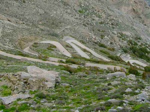 Montée vers Théra, l'Ancienne