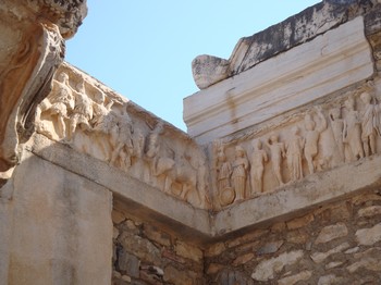 Temple d'Hadrien